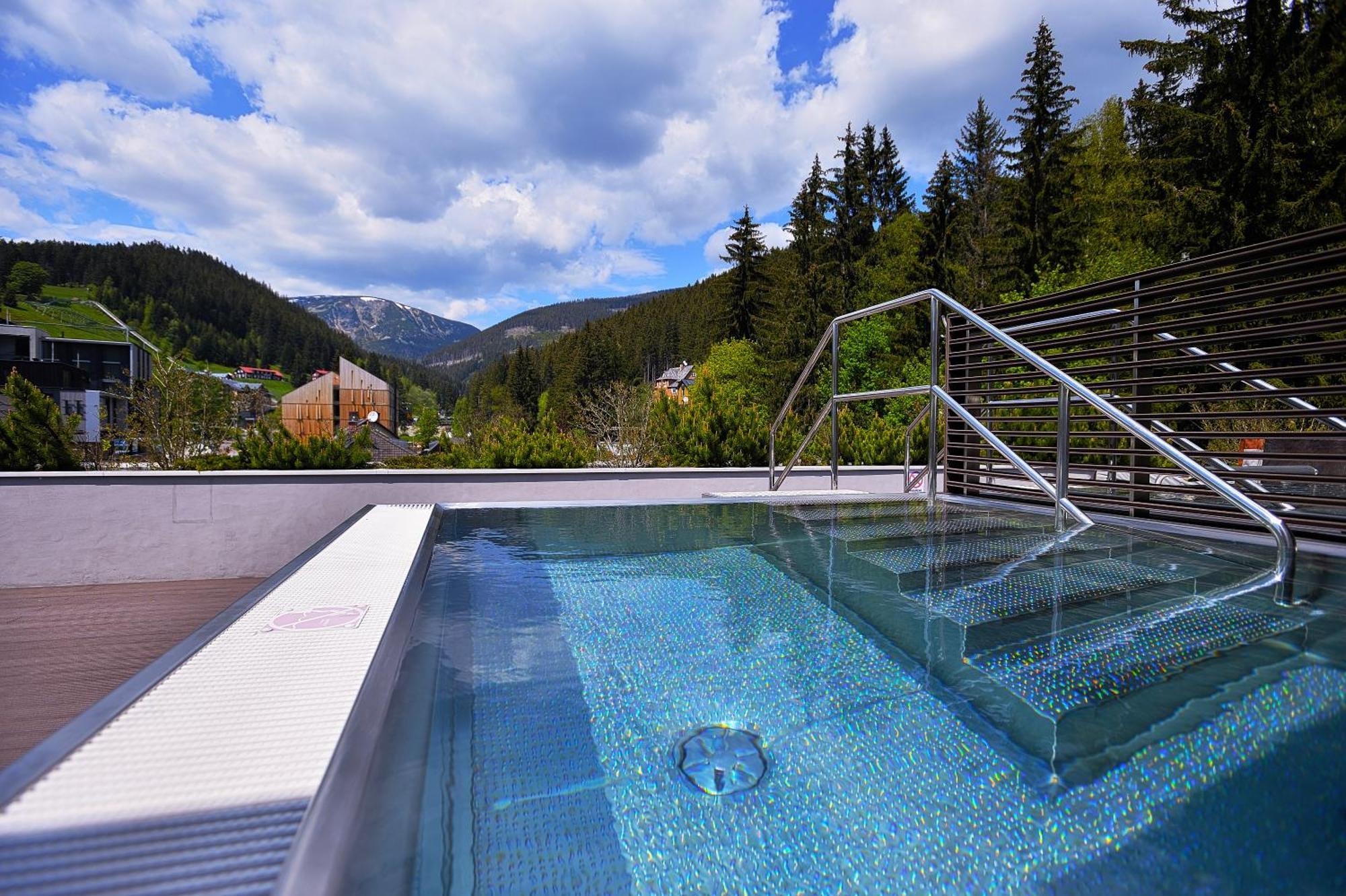 Hotel Pecr Deep Pec pod Snezkou Exterior foto